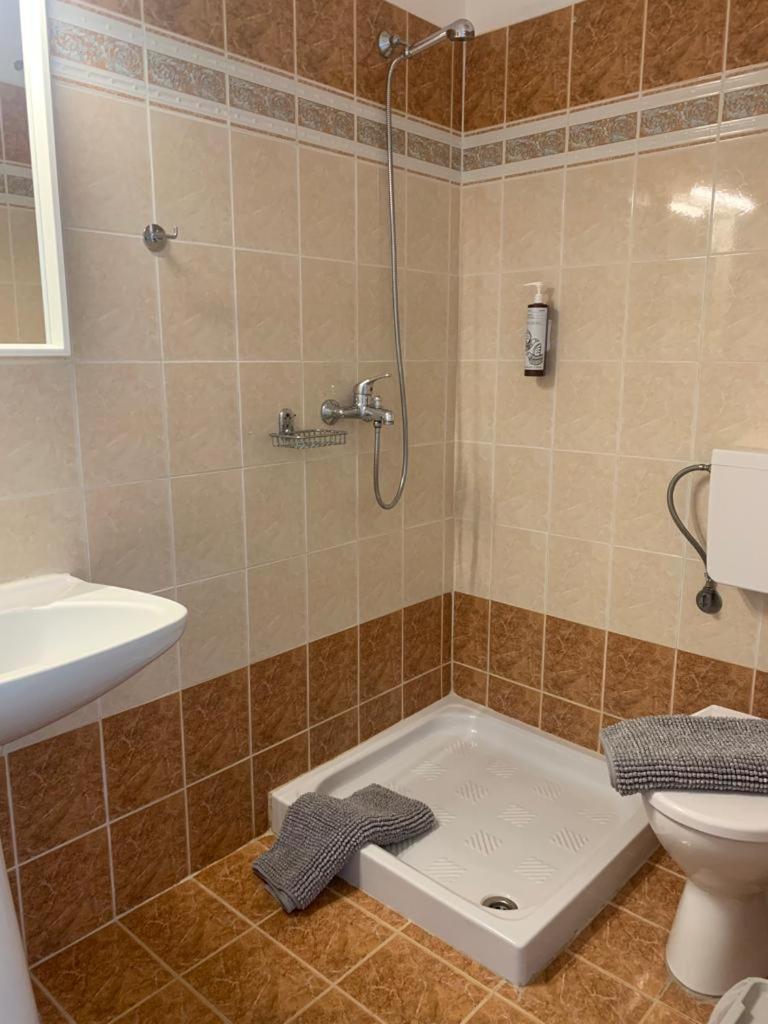 Nisaki Mathraki B&B エクステリア 写真