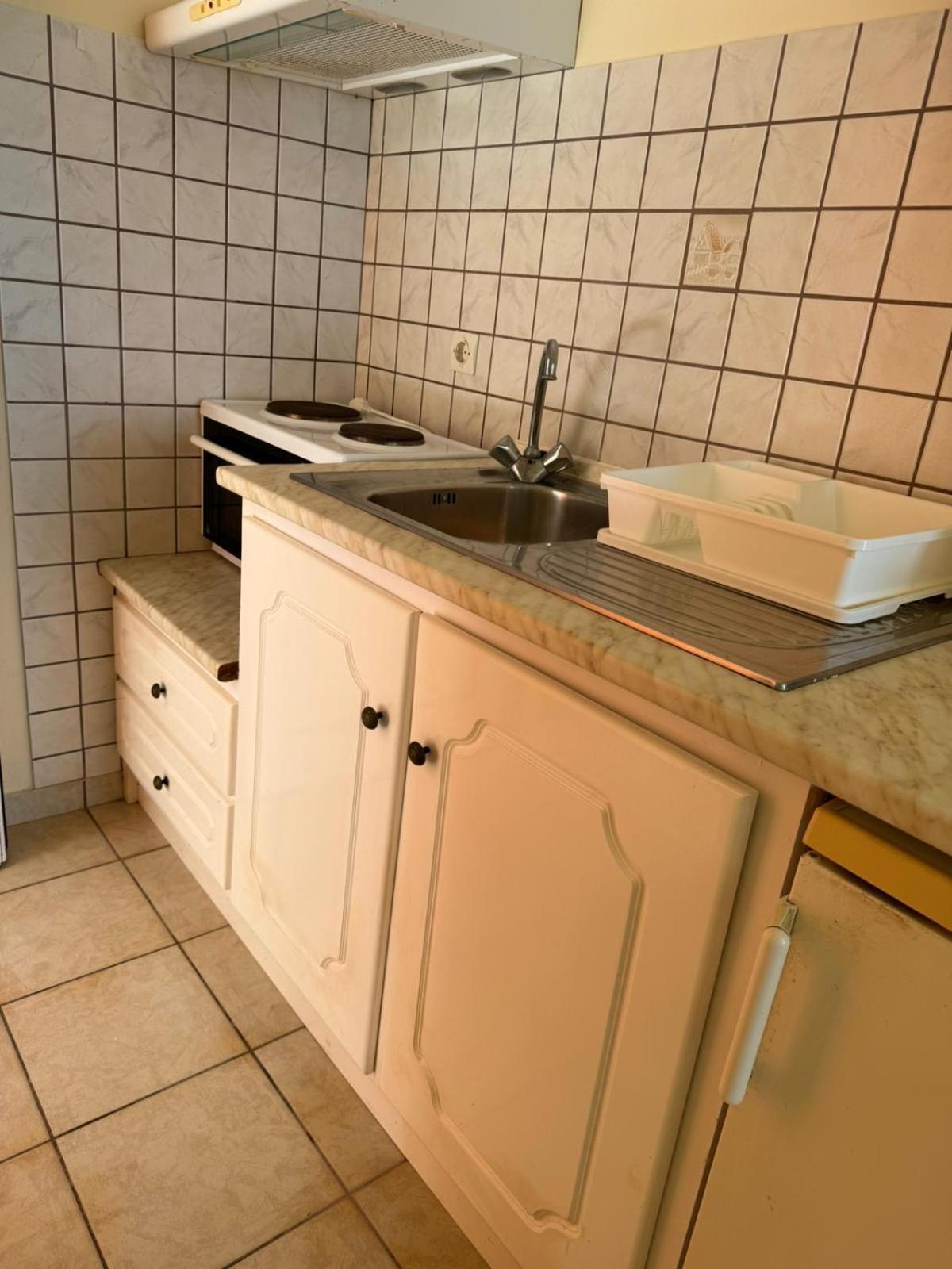 Nisaki Mathraki B&B 部屋 写真