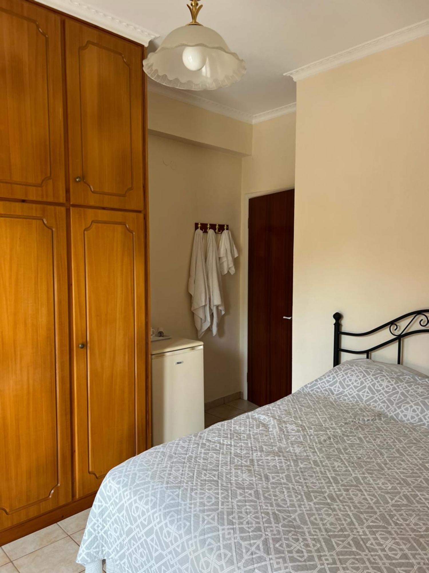 Nisaki Mathraki B&B 部屋 写真